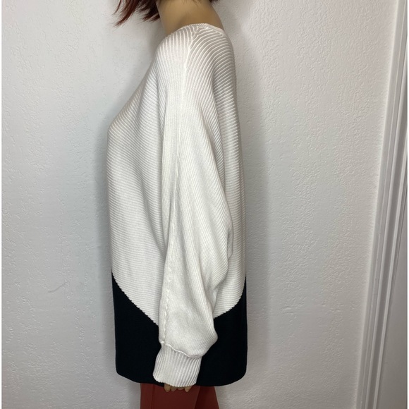 🆕 Vince Camuto Asymmetrical Color Block Cuffed Sleeve Crew Neck Sweater Size L - Picture 4 of 11